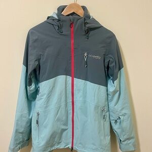 Columbia Women’s Ski Jacket in Sky Blue- Size Small